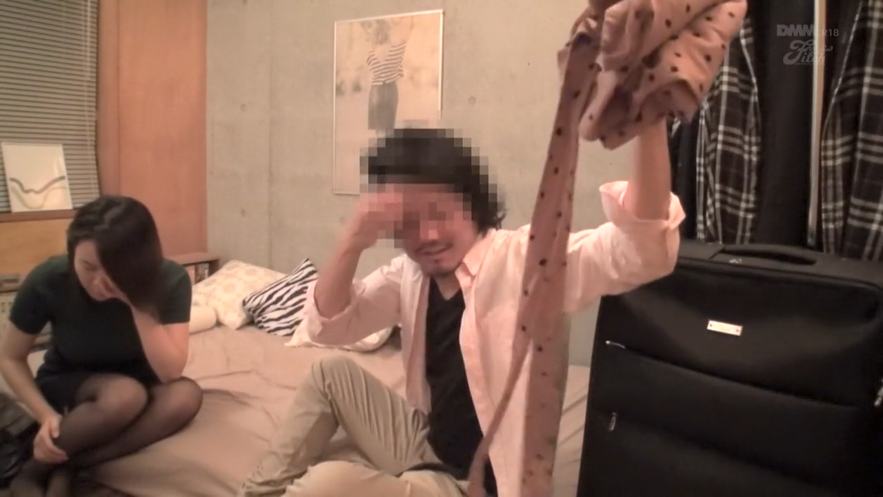 終電を逃し、巨乳の持ち主の部屋に泊めてもらったら、柔らかい身体を弄ばれ、孕ませプレイに発展した夜